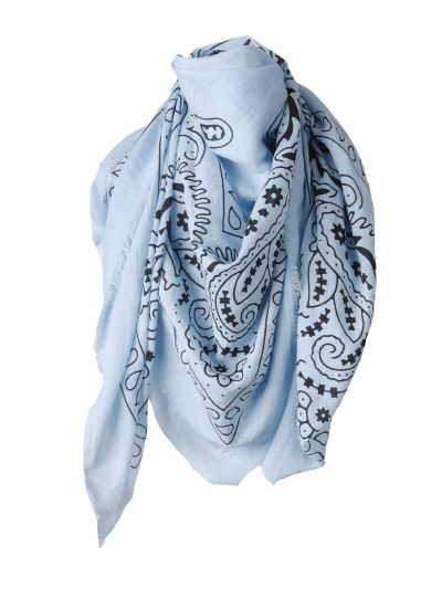 Vierkante XL sjaal in lichtblauw met bandana print