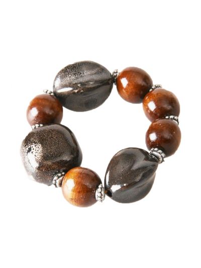 Bruine met taupe hout- en glaskralen stretcharmband