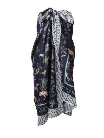 Sarong in donkerblauw met tropische dierenprint