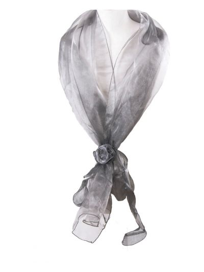 Grijze organza stola met corsage op strikband