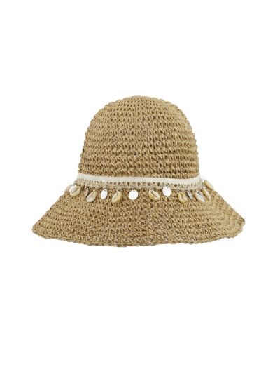 Gehaakt hoedje met schelpen in camel