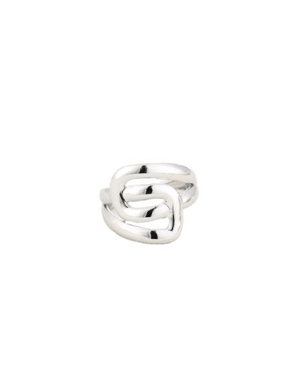 Statement ring 