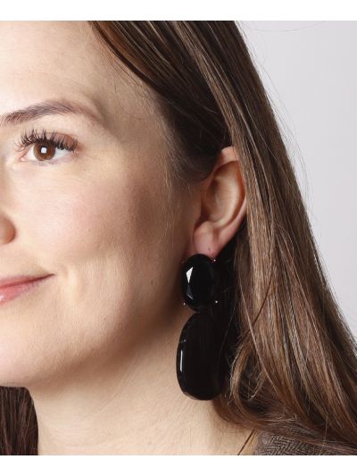 Katie oorbellen met stenen