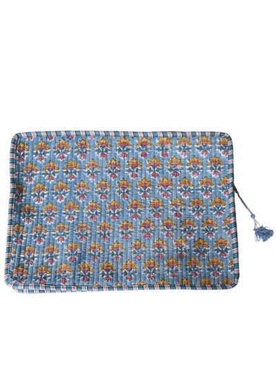 Gewatteerde laptophoes in blauw