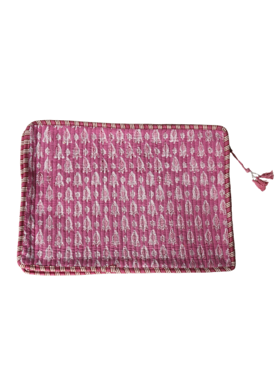 Laptophoes in roze met ornament