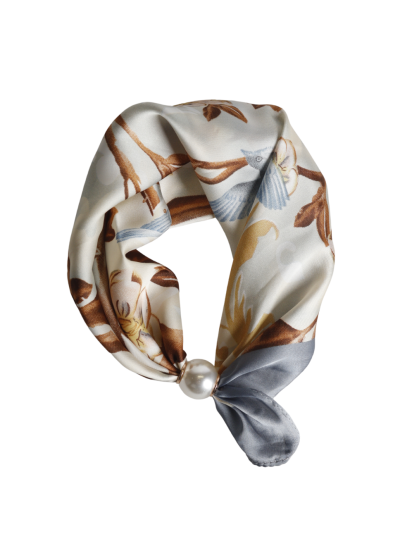 Sjaaltje met floral print en parel sluiting