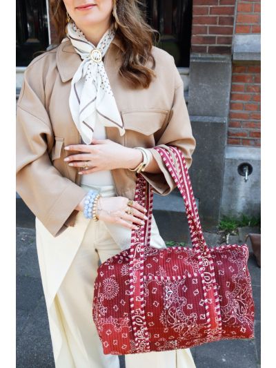 Gewatteerde weekend tas met bandana print