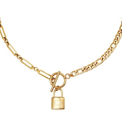 Goudkleurige ketting met sleutelhartje