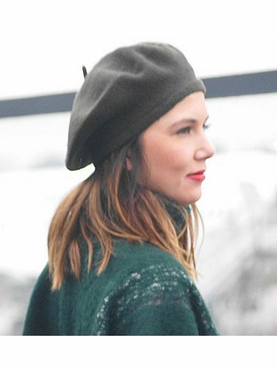 Donkergroene tricot baret