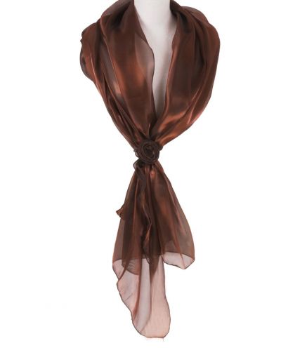 Kastanjebruine organza stola met rozen corsage