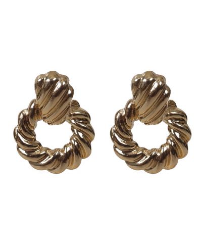 Goudkleurige ornament oorbellen