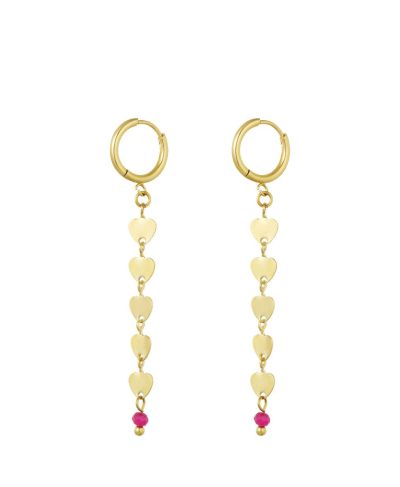 Oorhangers met kleine gouden hartjes