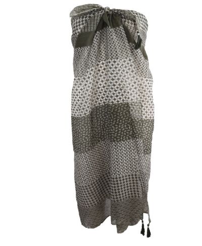 Legergroene pareo met diverse prints
