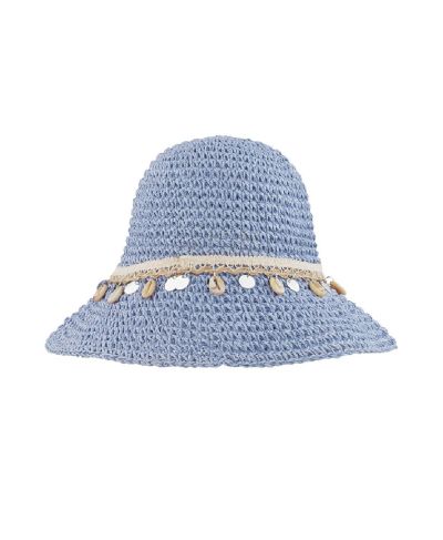 Gehaakt hoedje met schelpen in blauw