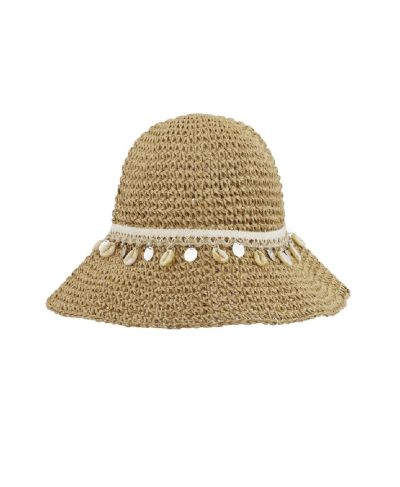 Gehaakt hoedje met schelpen in camel
