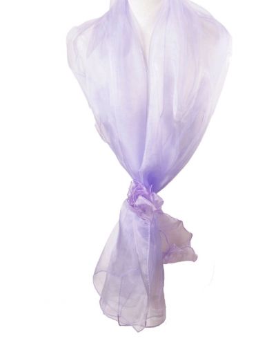 Lavendelkleurige organza stola met rozen-corsage