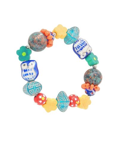 Meerkleurige rek armband met houten- en glazen (uil)kralen