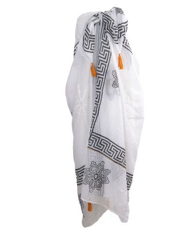 Witte pareo met mixed design 
