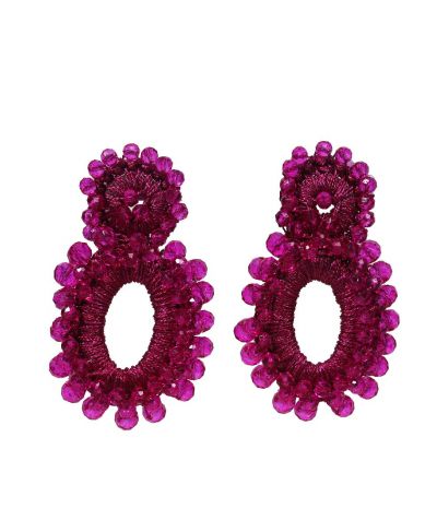Statement oorbellen in de kleur cassis