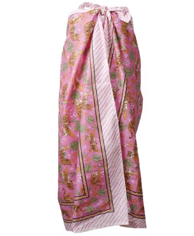 Roze sarong met tijgerprint