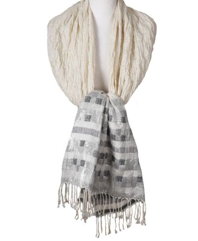 Wollen sjaal/omslagdoek in ecru met lurex details