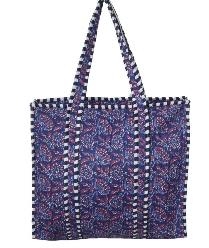 Gewatteerde shopper in donkerblauw met bloemetjes