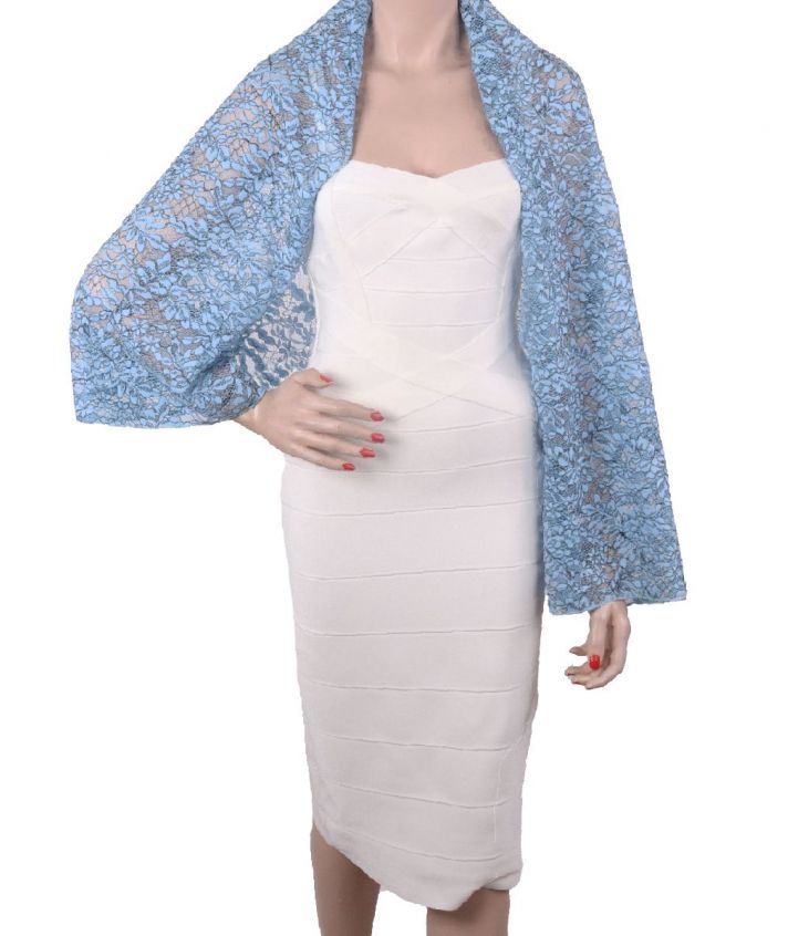 Lichtblauwe kanten bolero stola met bloemmotief