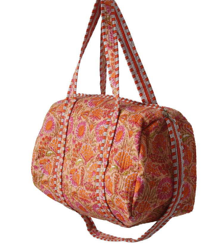 Gewatteerde weekend tas in oranje bloemenprint