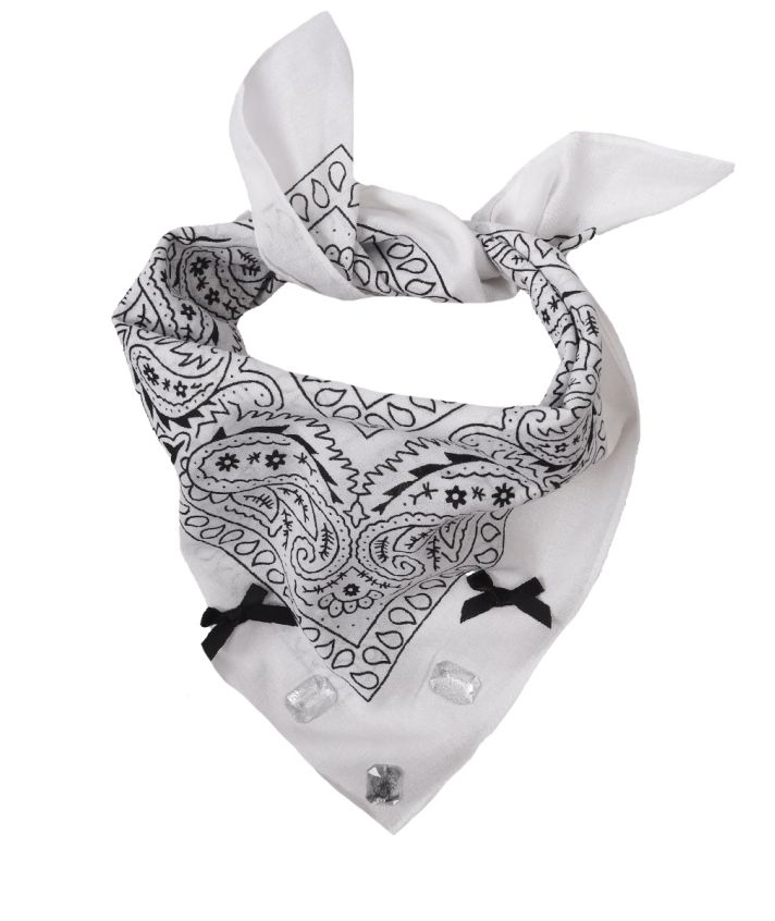 Jackie – Witte bandana met strikjes