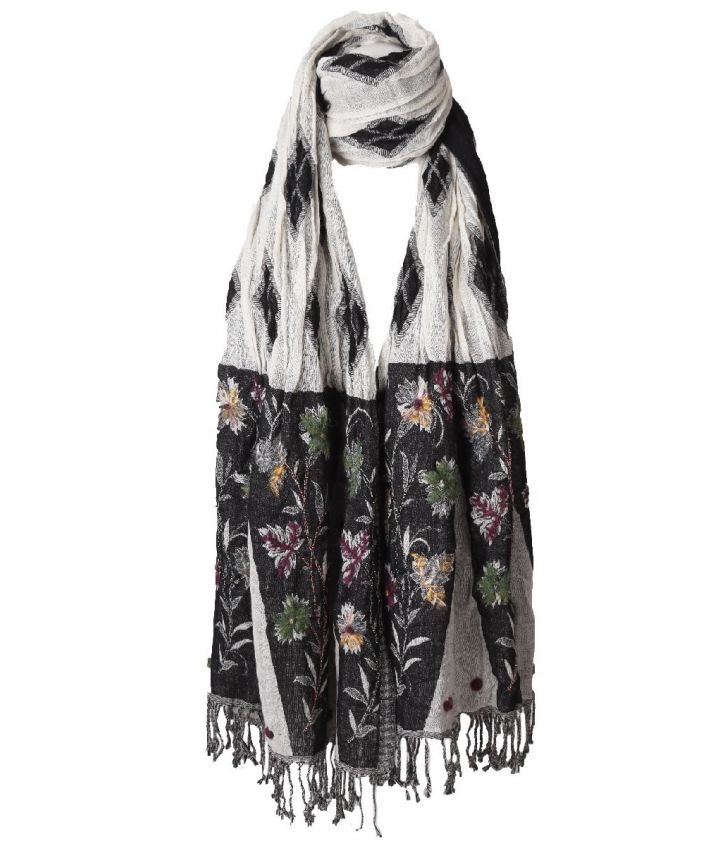 Wollen sjaal met mixed print en kralendetails