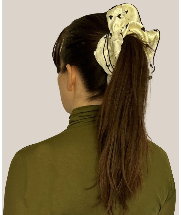 XL scrunchie met hartjes print