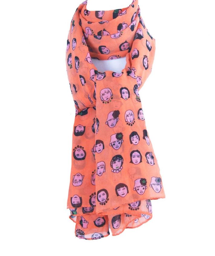 Zalm roze sjaal met fashion thema