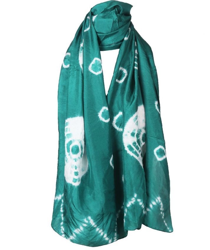 Petrolkleurige zijde sjaal met batik print