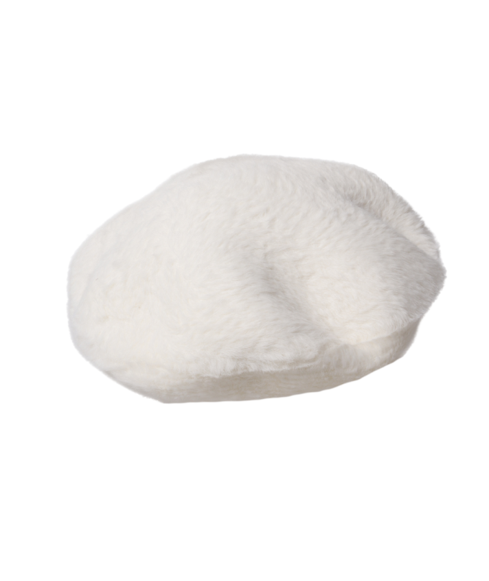 Fluffy muts in ivoor