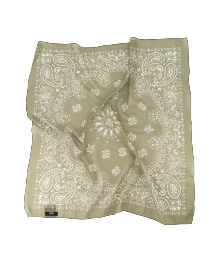 Zijde-blend bandana sjaal in olijfgroen