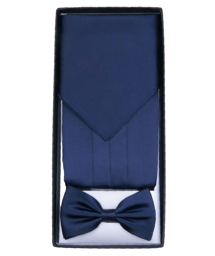 Set met cumberband, pochet en smokingstrik in donkerblauw