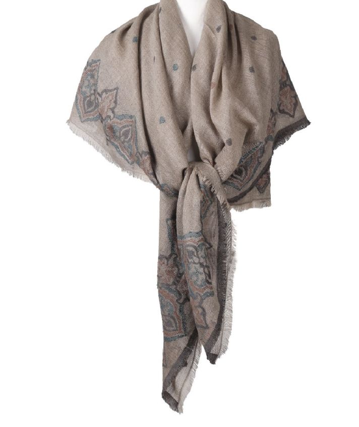  Taupe omslagdoek/sjaal met geborduurde ornamenten