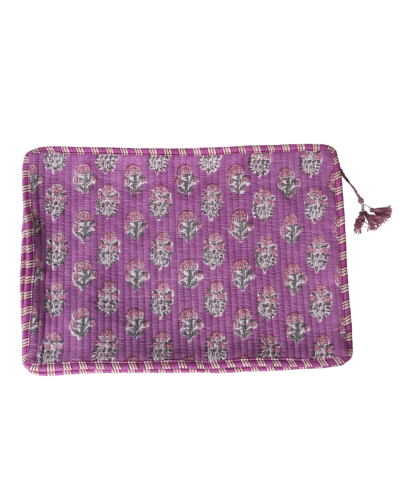Laptophoes in lila met bloemenprint