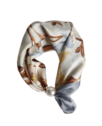 Sjaaltje met floral print en parel sluiting