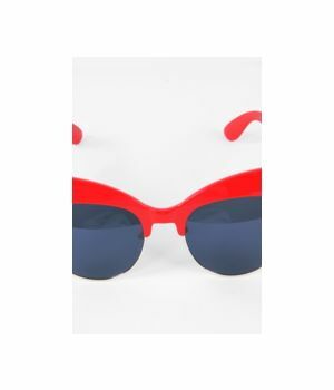Sexy rode Cat Eye zonnebril met rood frame