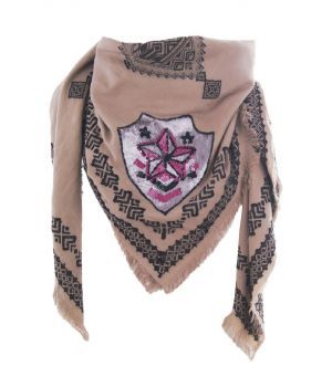 Grote camelkleurige vierkante sjaal met borduursels en patch
