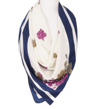 Ivoor-kleurige vierkante sjaal met bloemenprint 
