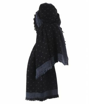 Fijn geweven sjaal in grijs met blokjes patroon in jeansblauw